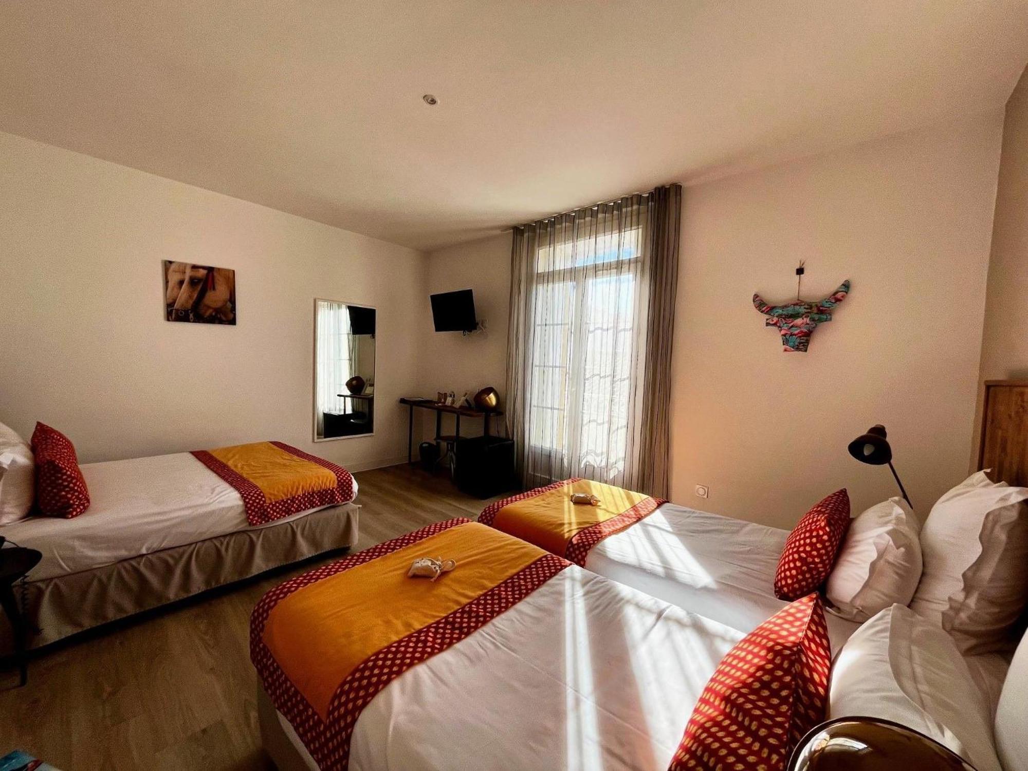 Hotel Saint Louis Aigues-Mortes Exterior foto